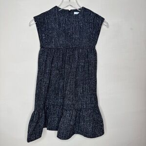 Take note sleeveless gray and black tweed dress with a ruffled hem size 8